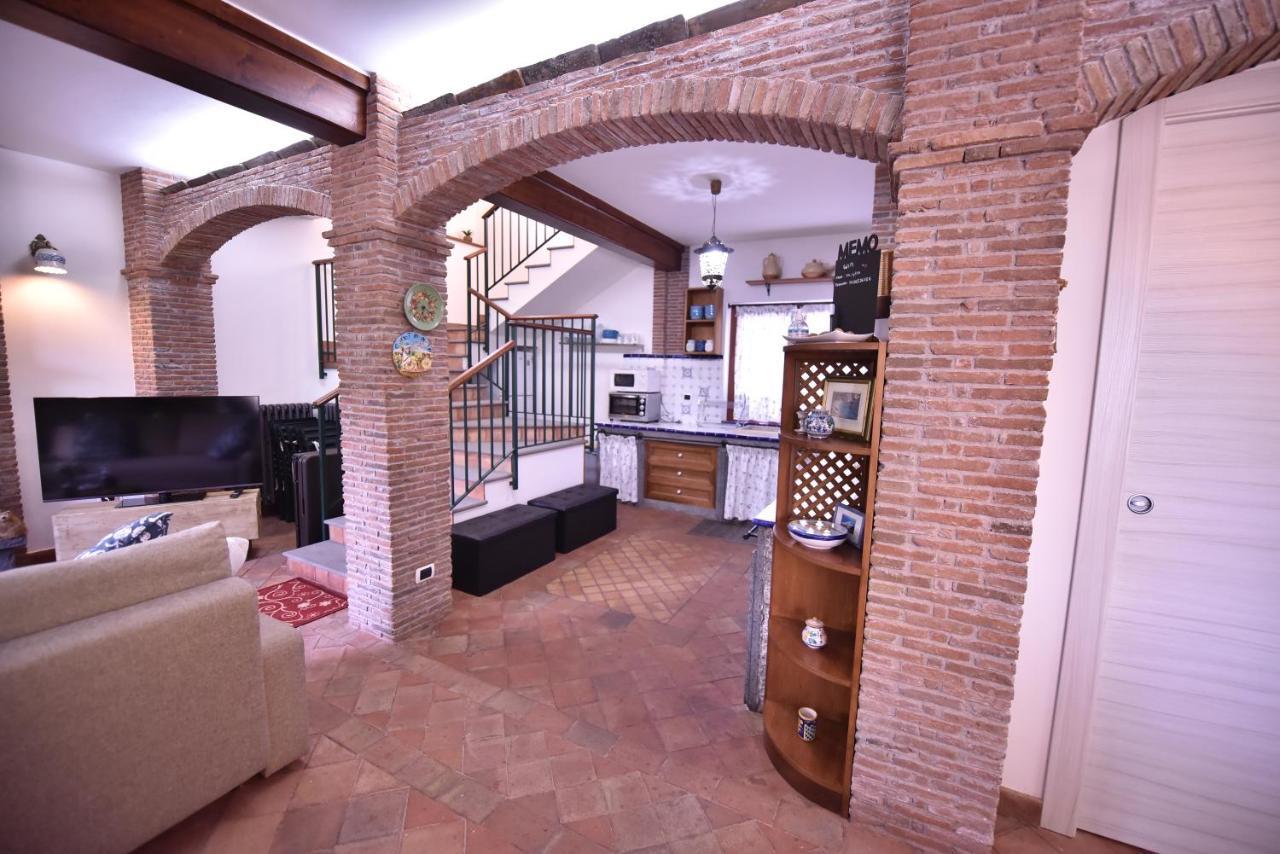 Villa Caterina, Alle Pendici Del Vulcano Etna Viagrande Eksteriør billede